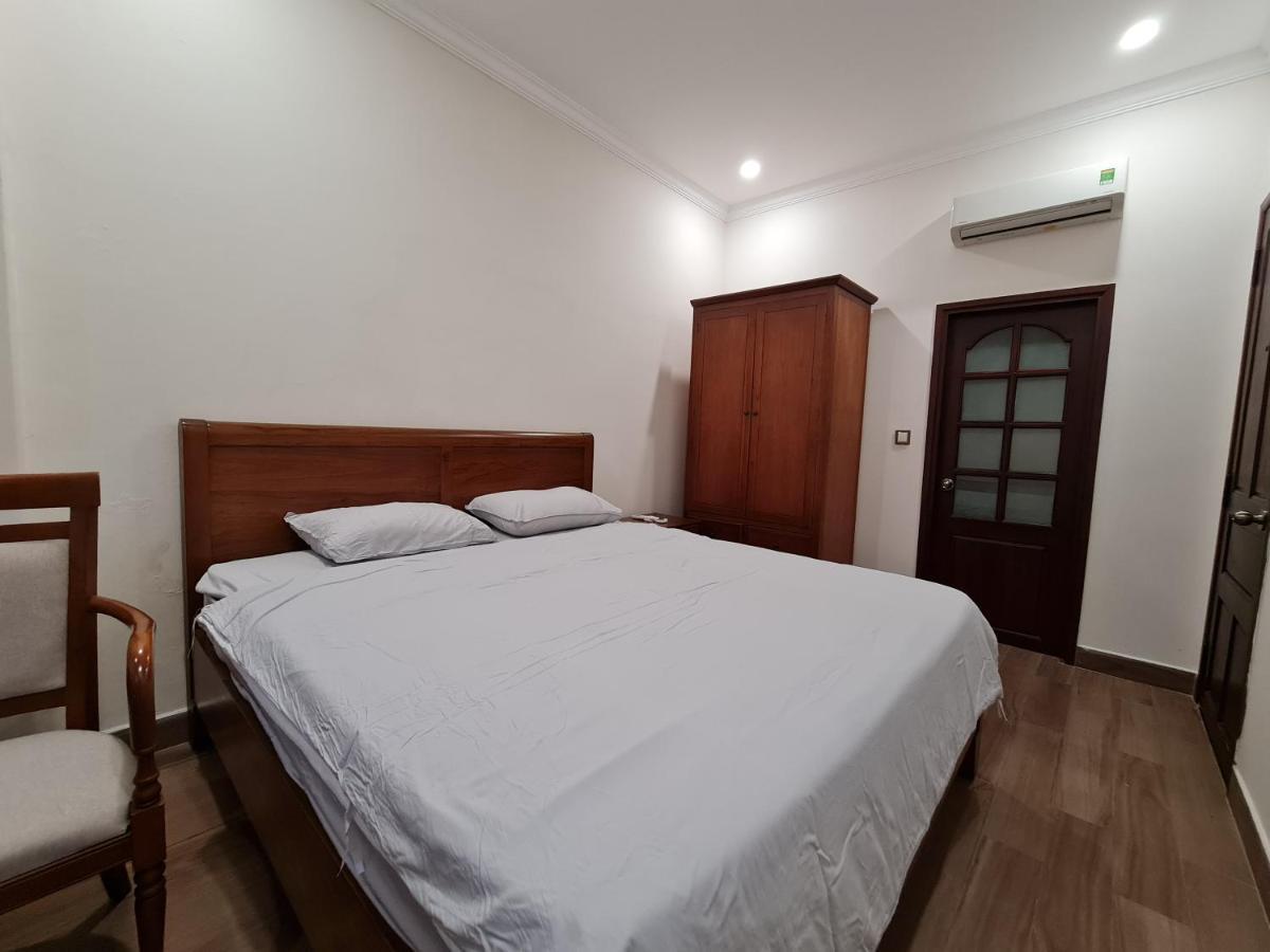 Two Bedrooms In District 1 *